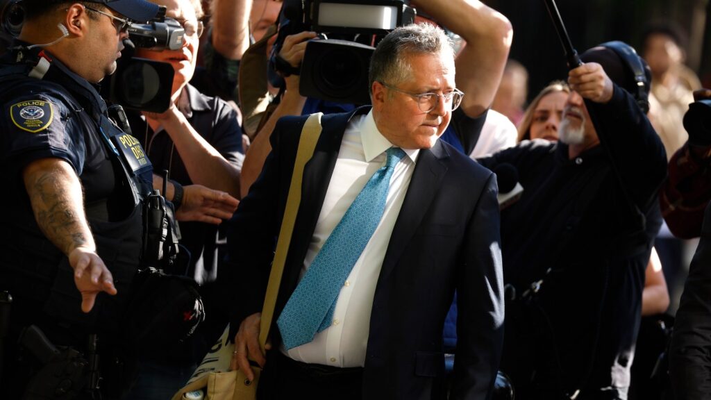 Diddy's Top Attorney Mocks 'Fake Trial' in Closing Argument