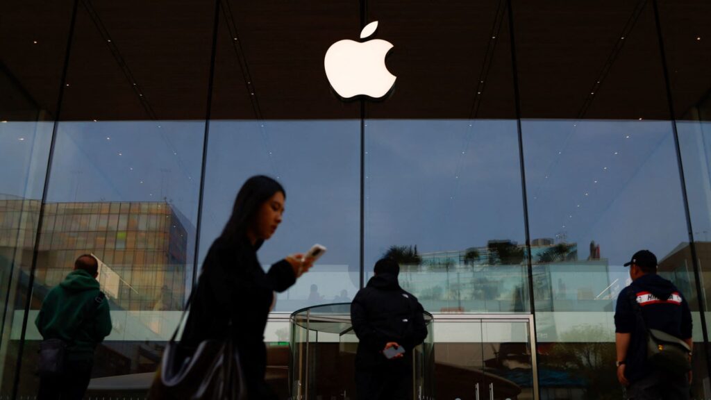 Apple China iPhone sales grew for the first time in two years