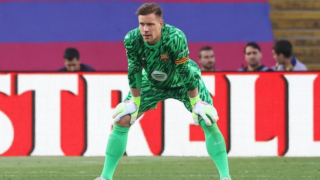Barcelona's Ter Stegen trains alone amid uncertain future