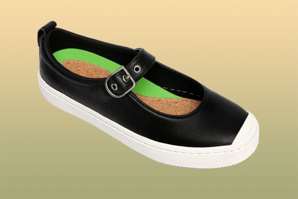 Cariuma Shoes Dropped Mary Jane Sneakers