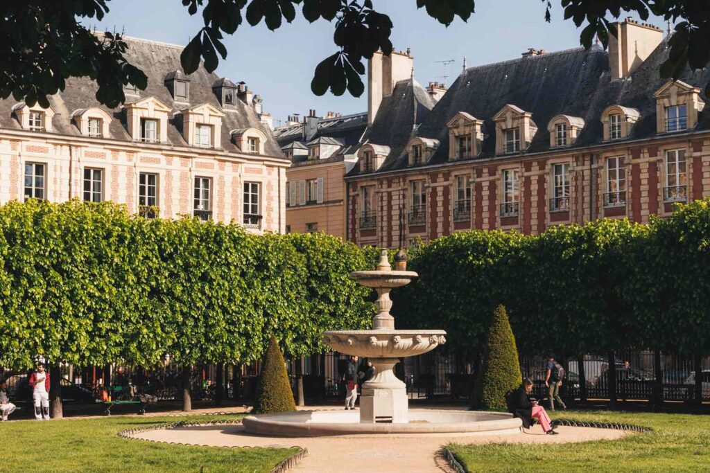 How to Plan a Trip to Paris on a Budget, According to a Local