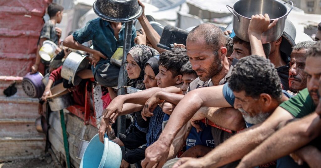 Israeli aid airdrop injures Palestinians in north Gaza; Hamas condemns move | Israel-Palestine conflict News