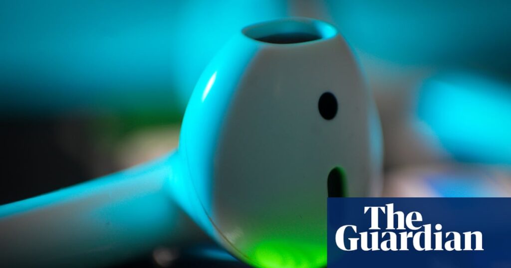 Khruangbin, again? I quit Spotify for a month to escape samey algorithms – this is what I learned | Music streaming