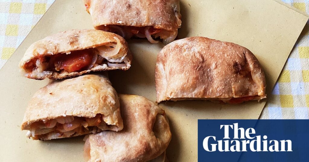Rachel Roddy’s recipe for folded flatbreads with tomato, onion and cheese (scacce) | Food