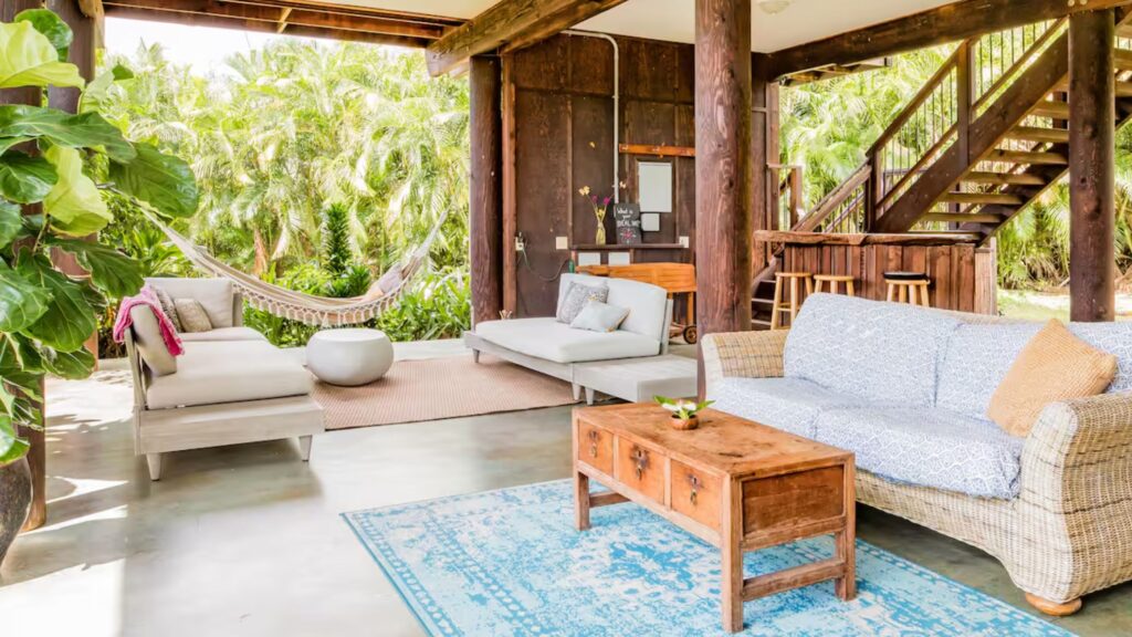 The 28 Best Airbnbs in Hawaii, From Maui to the Big Island