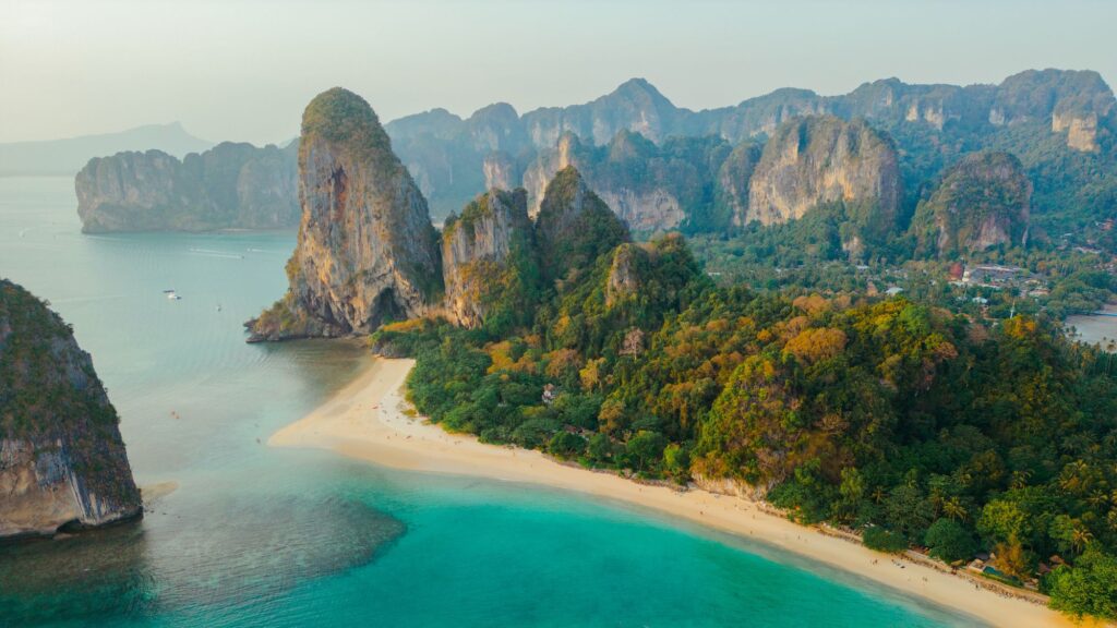 The Best Family-Friendly Hotels in Thailand for a Memorable Group Trip