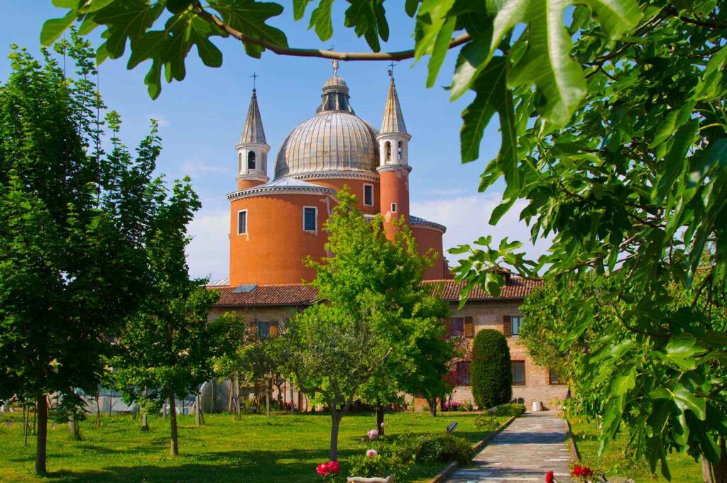 Venice's 500-Year-Old Secret Garden Opens to the Public for the First Time