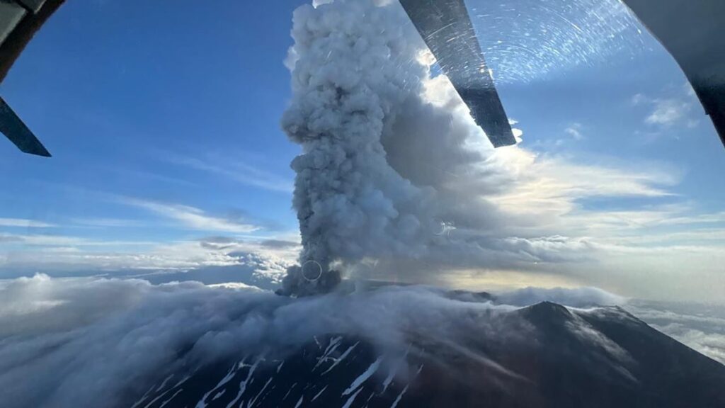 Krasheninnikov Volcano Erupts in Russia after Nearby Magnitude 8.8 Earthquake