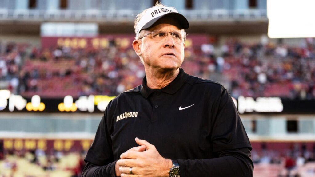 UCF defensive back claims Gus Malzahn left for FSU without a proper meeting: 'He just got up and left'